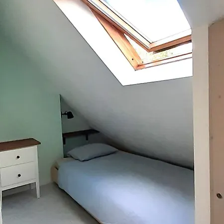Joli Triplex 3 Etoiles, Avec Jardin Et Cheminee * Genos
